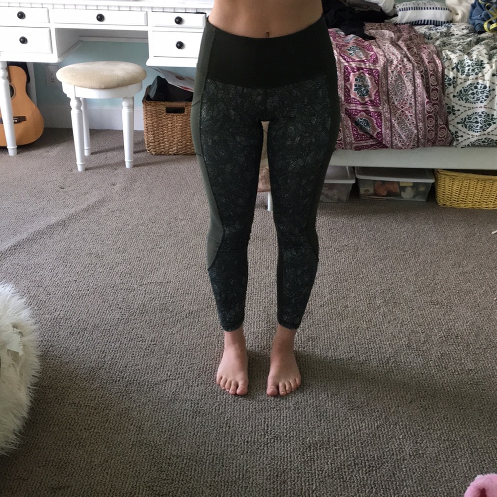 🍋🍋LULU LEMON LEGGINGS ONLY WORN ONCE🍋🍋